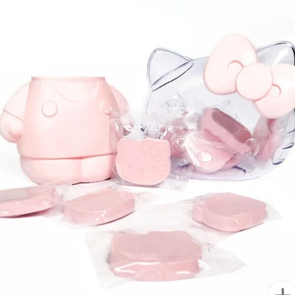 Impressions X Hello Kitty 12-Piece Sponge Gift Set - Picture 7 of 10